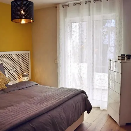 Yellow Jasper - Gemstone Getaway Holiday home *