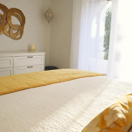 Holiday home Yellow Jasper - Gemstone Getaway *