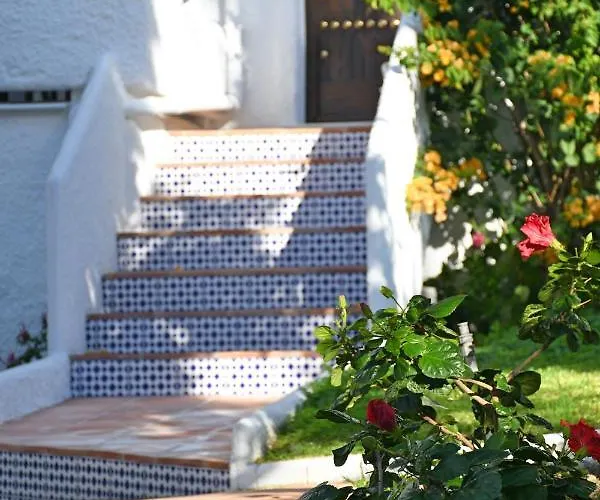 Yellow Jasper - Gemstone Getaway Holiday home *